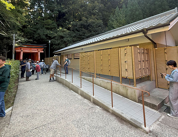 稲荷山のお手洗い